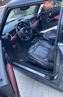 Хетчбек MINI Cooper 2012 в 