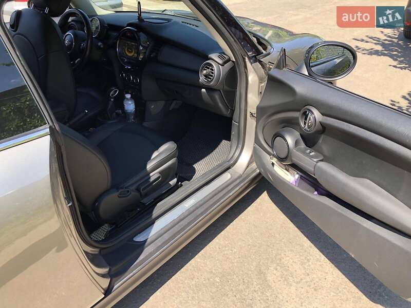 Хетчбек MINI Cooper 2017 в Кременчуці фото 10 Хетчбек MINI Cooper 2017 в Кременчуці