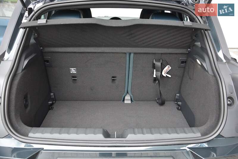 Хэтчбек MINI Cooper 2024 в Киеве