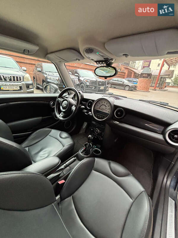 Хэтчбек MINI Cooper 2012 в Киеве