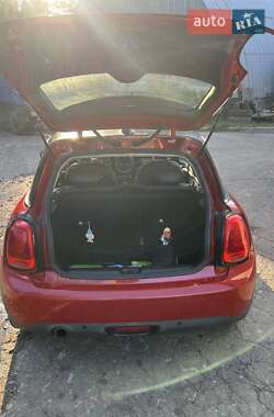 Хэтчбек MINI Cooper 2014 в 
