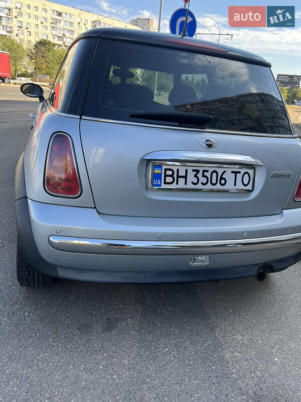 Хэтчбек MINI Cooper 2002 в Киеве