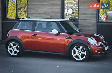 Хетчбек MINI Cooper 2011 в 