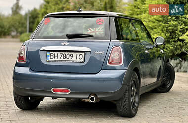 Хэтчбек MINI Cooper 2009 в 