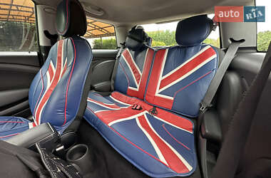 Хэтчбек MINI Cooper 2009 в 