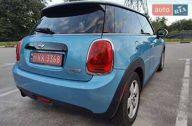 Хэтчбек MINI Cooper 2016 в 