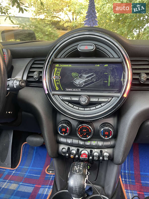 Хэтчбек MINI Cooper 2014 в Киеве