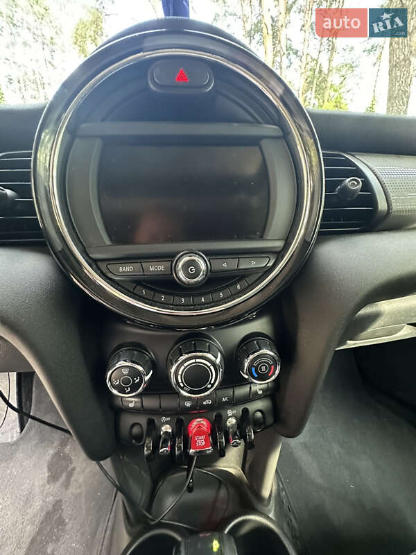 Хэтчбек MINI Cooper 2016 в Львове