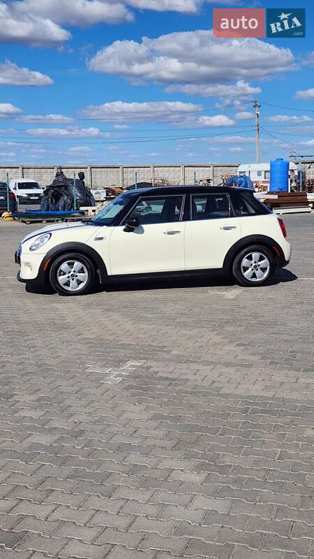 Хэтчбек MINI Cooper 2016 в Одессе