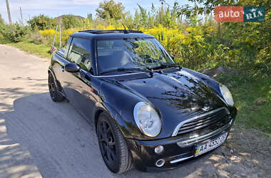 Хэтчбек MINI Cooper 2006 в 