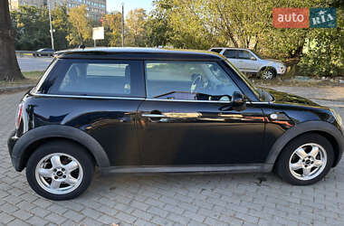 Хетчбек MINI Cooper 2009 в 