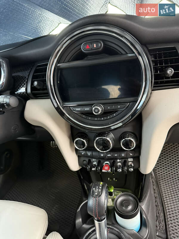 Хэтчбек MINI Cooper 2018 в Киеве