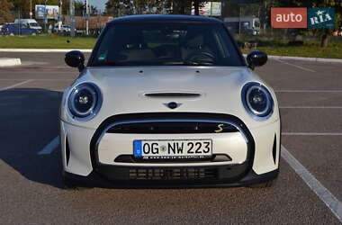 Хэтчбек MINI Cooper 2023 в Житомире