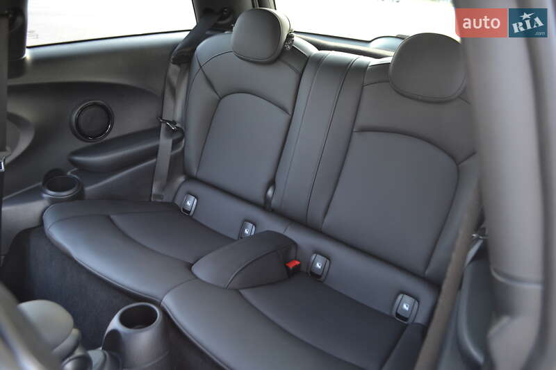 Хэтчбек MINI Cooper 2023 в Житомире фото 26 Хэтчбек MINI Cooper 2023 в Житомире
