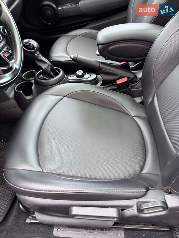 Хетчбек MINI Cooper 2017 в Полтаві