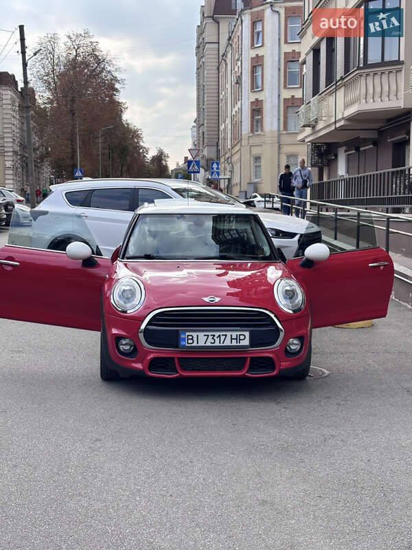 Хетчбек MINI Cooper 2017 в Полтаві
