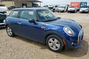 Хетчбек MINI Cooper 2015 в 