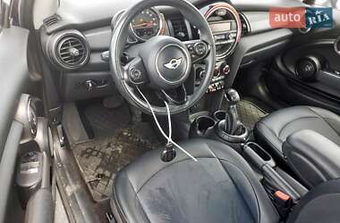 Хетчбек MINI Cooper 2015 в 
