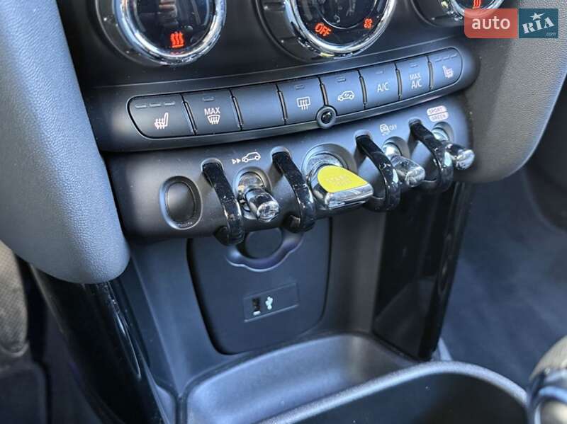 Хэтчбек MINI Cooper 2022 в Хмельницком
