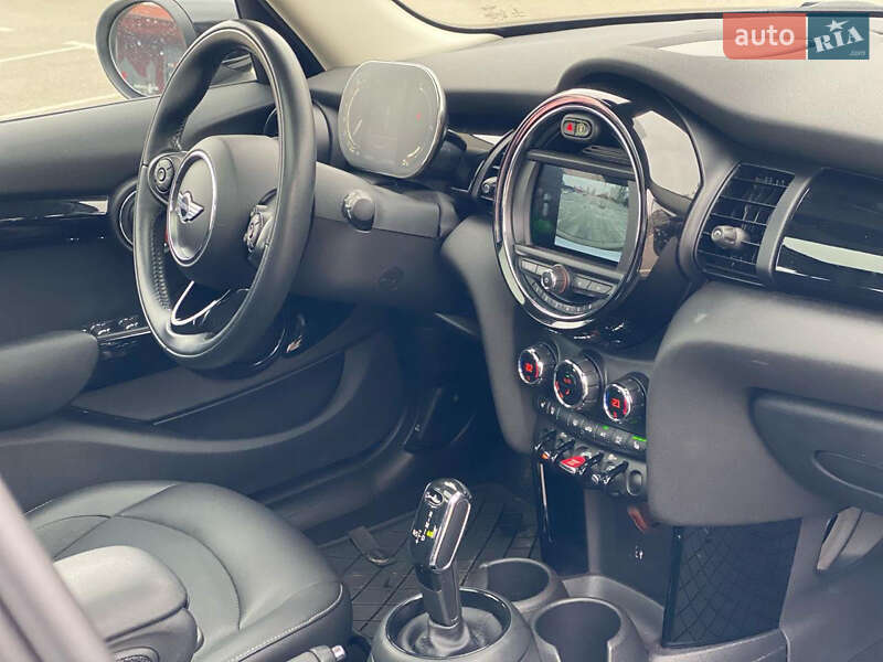 Хэтчбек MINI Cooper 2020 в Ужгороде фото 5 Хэтчбек MINI Cooper 2020 в Ужгороде