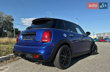 Хетчбек MINI Cooper 2020 в 