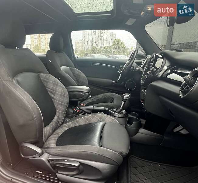 Хэтчбек MINI Cooper 2014 в Киеве