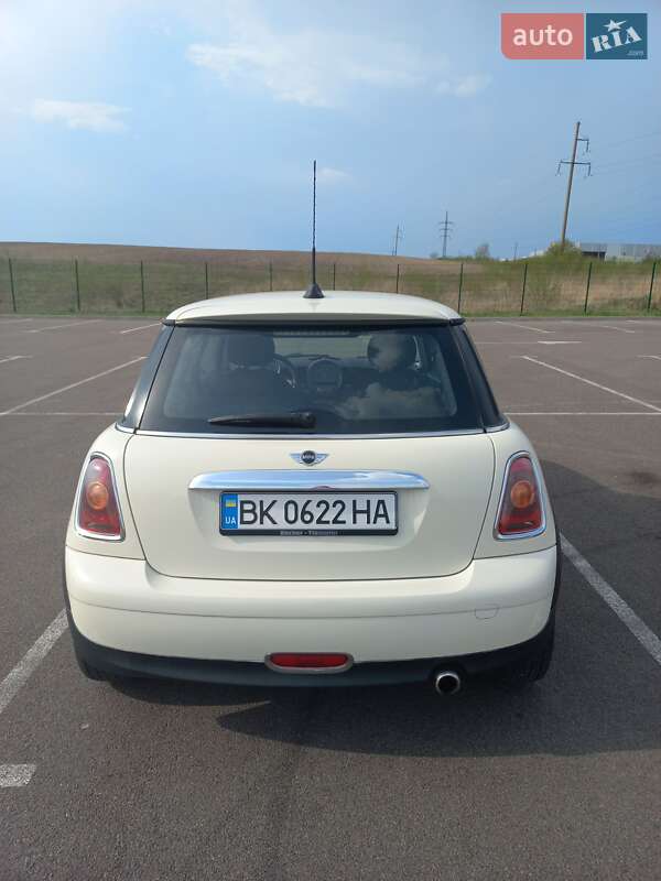 Хетчбек MINI Cooper 2009 в Рівному