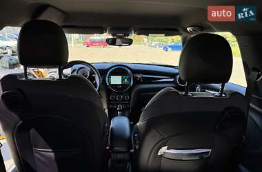 Хетчбек MINI Cooper 2014 в 