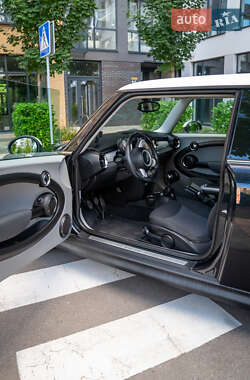 Хетчбек MINI Cooper 2006 в 