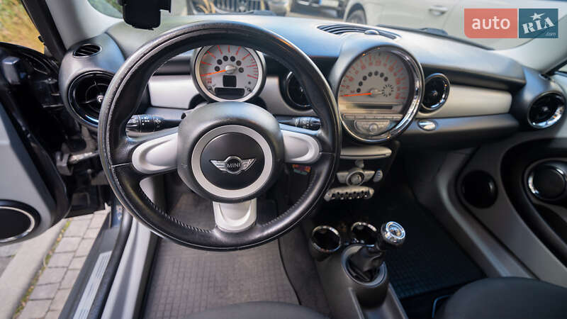 Хэтчбек MINI Cooper 2006 в Киеве