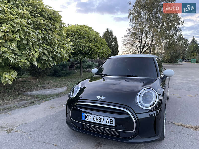Хэтчбек MINI Cooper 2022 в Запорожье