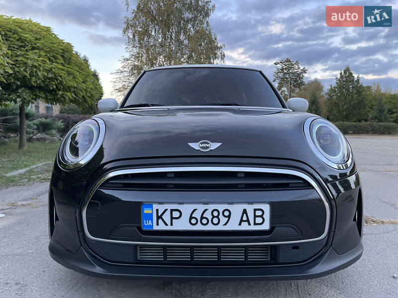 Хэтчбек MINI Cooper 2022 в Запорожье