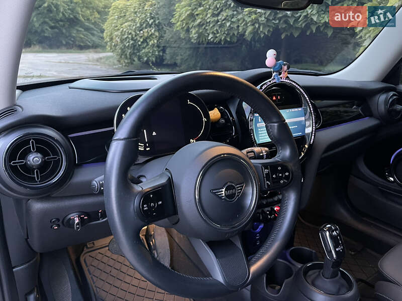Хэтчбек MINI Cooper 2022 в Запорожье