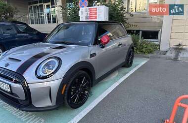 Хэтчбек MINI Cooper 2023 в Киеве