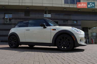 Хэтчбек MINI Cooper 2017 в 