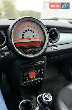 Хетчбек MINI Cooper 2010 в 