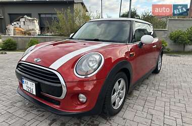 Хэтчбек MINI Cooper 2015 в Львове