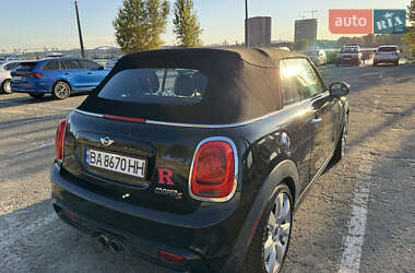 Хетчбек MINI Cooper 2016 в 