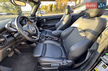 Хетчбек MINI Cooper 2016 в 