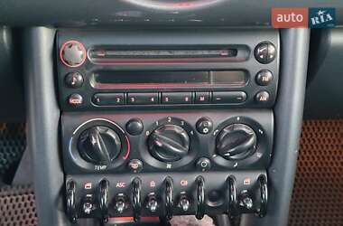 Хэтчбек MINI Cooper 2006 в 