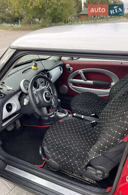 Хетчбек MINI Cooper 2002 в 
