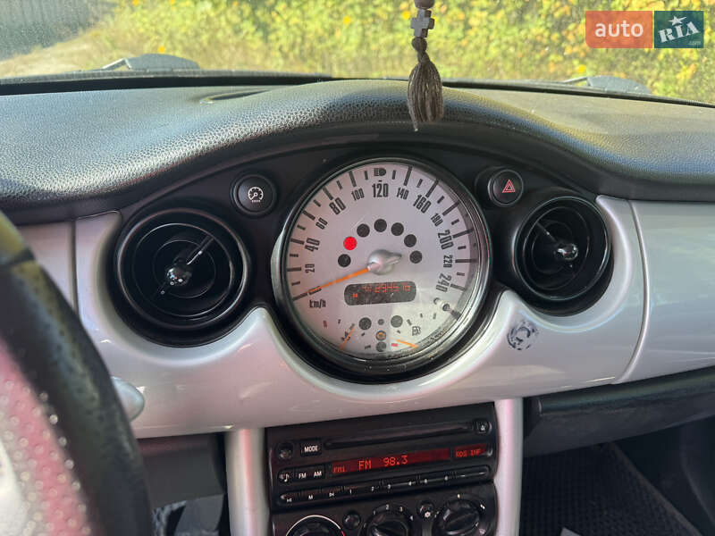 Хетчбек MINI Cooper 2003 в Києві