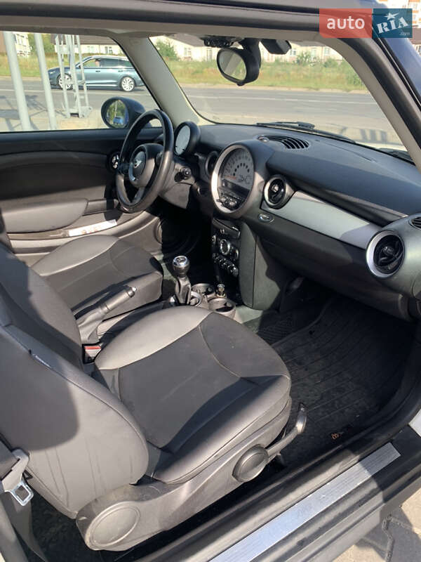 Хетчбек MINI Cooper 2012 в Києві фото 10 Хетчбек MINI Cooper 2012 в Києві