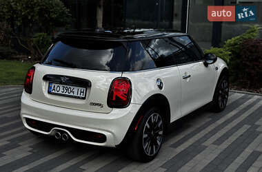 Хэтчбек MINI Cooper 2019 в 