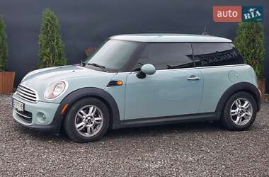 Хэтчбек MINI Cooper 2013 в 