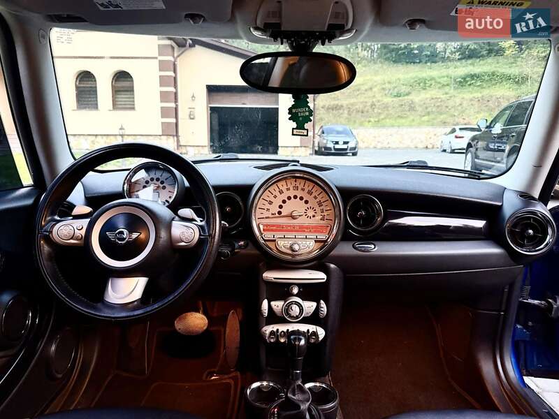 Хэтчбек MINI Cooper 2008 в Солотвине
