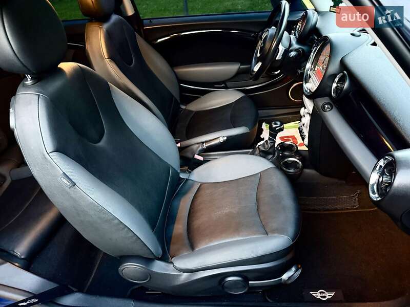 Хэтчбек MINI Cooper 2008 в Солотвине