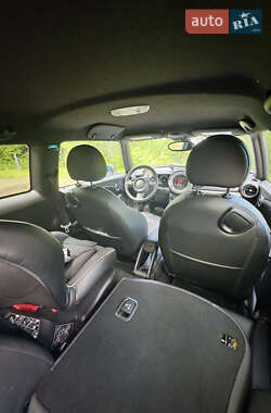 Хэтчбек MINI Cooper 2013 в 