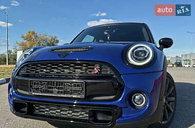 Хэтчбек MINI Cooper 2020 в 