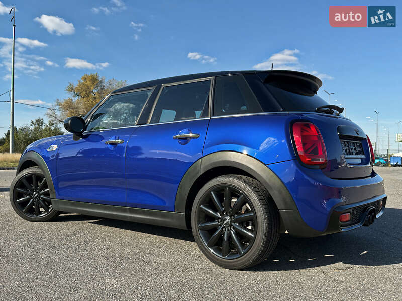 Хетчбек MINI Cooper 2020 в Києві